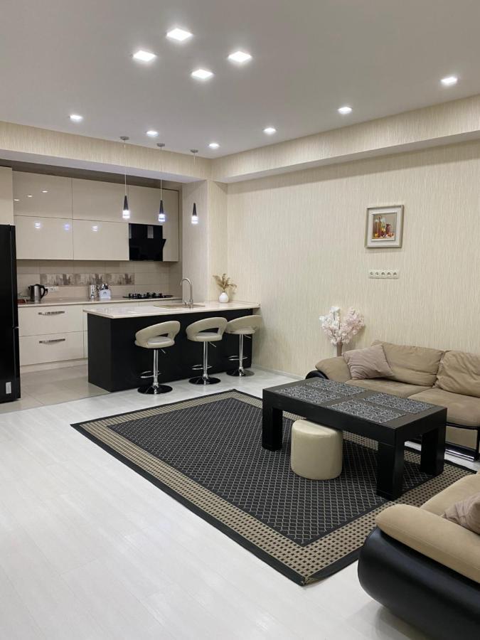 Apartment Vake Tiflis Exterior foto